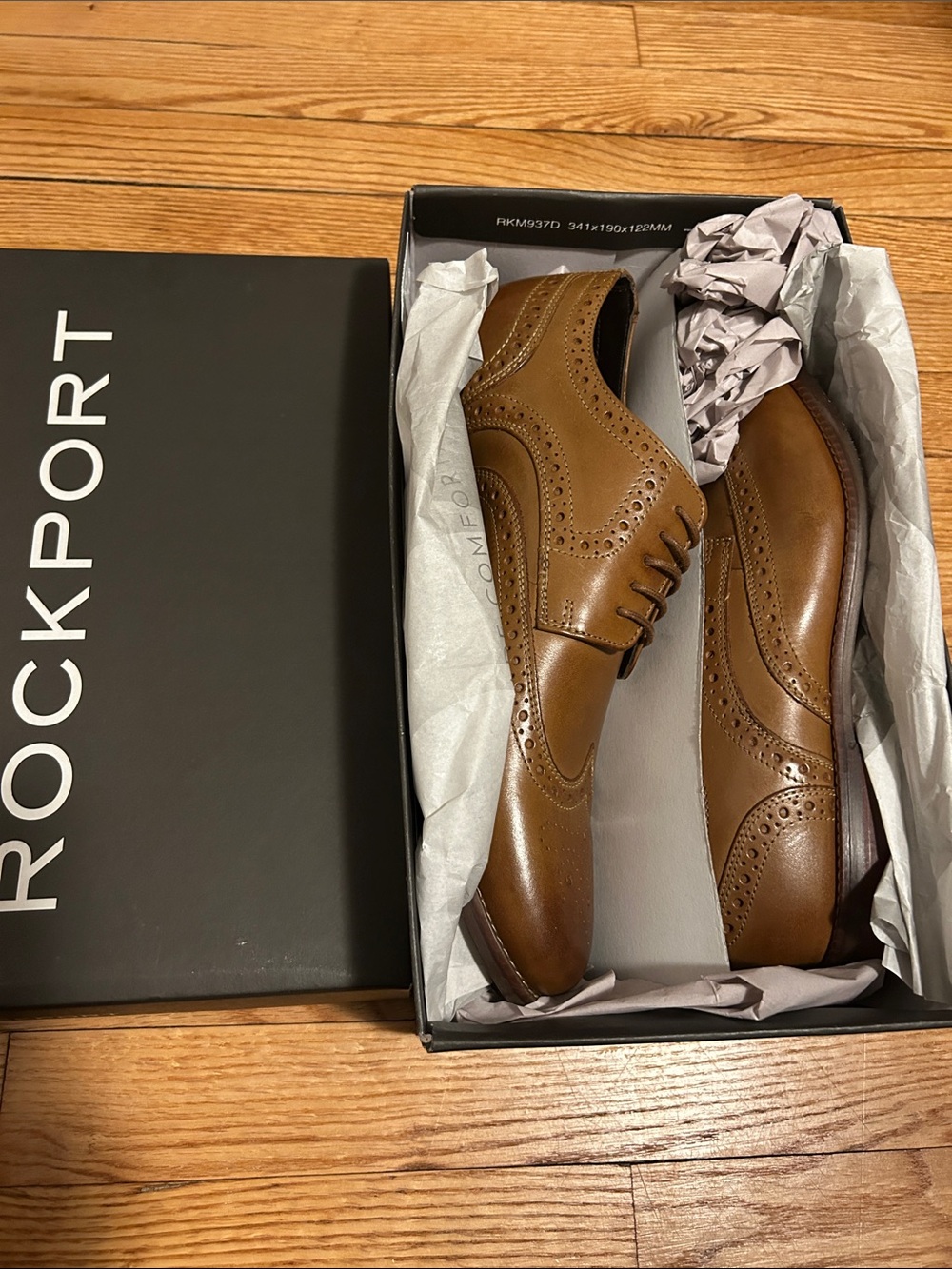 NWT-Rockport Men's Tan Leather Wingtip Oxfords, 10W - Picture 4 of 4
